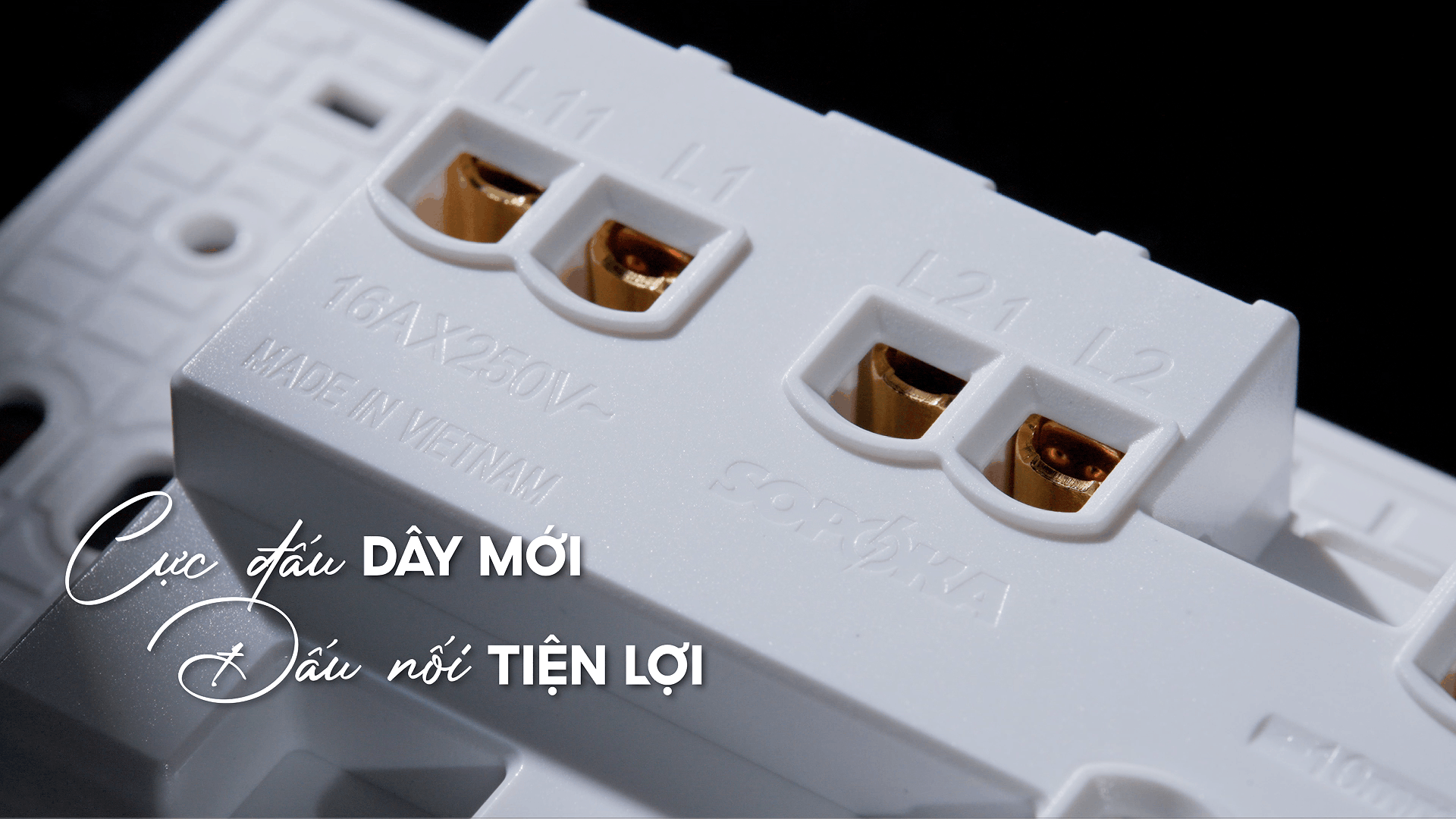 Thiết bị điện âm tường Sopoka